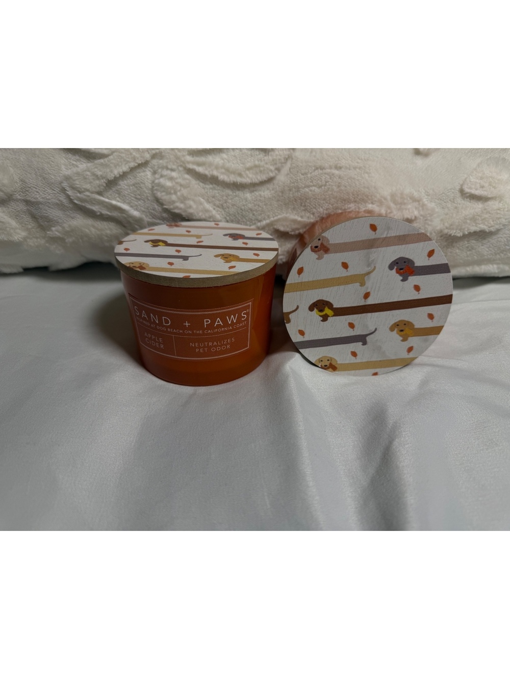 Sand and Paws Candle Dachshund Bone Stripe Lid